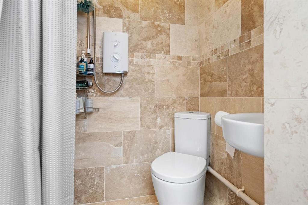 The Corner House, 36, Broadway Road, Appartement Evesham Buitenkant foto